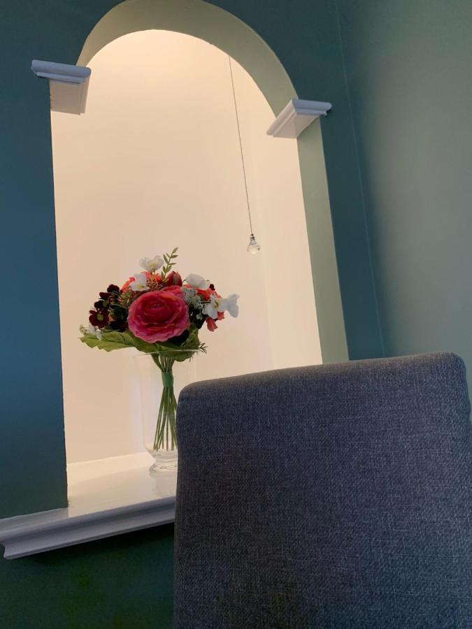 Stylish 2 Bed Penthouse In Trendy Pontcanna カーディフ エクステリア 写真